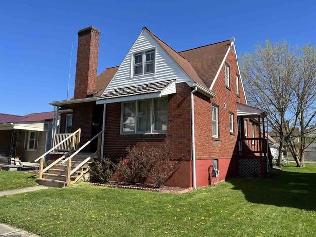 208 Wilson St, Elkins, WV 26241