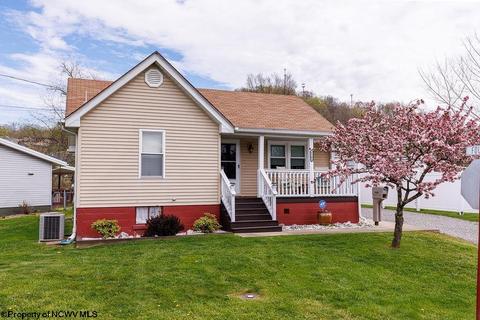 8103 Southern Ave, Stonewood, WV 26301