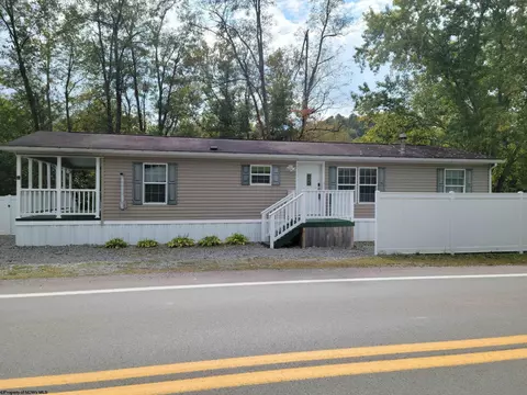 413 Us Hwy 33 Rd, Weston, WV 26452