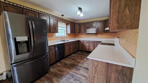 993 Daybrook Rd, Fairview, WV 26570 photo 3