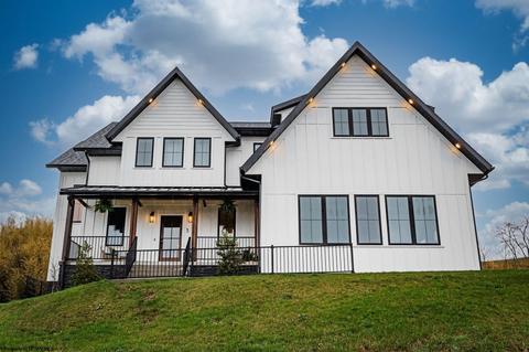3 Hazel Ln, Morgantown, WV 26508
