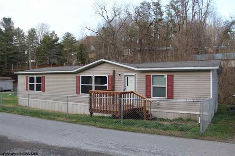 227 Willard Rd, Shinnston, WV 26431