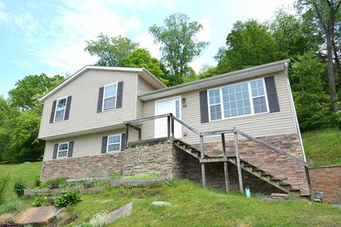 66 Agronomy Farm Rd, Morgantown, WV 26508