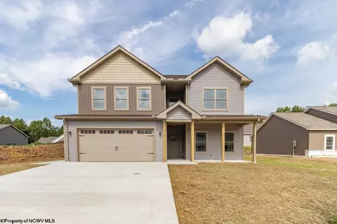 205 Frisco Ln, Bridgeport, WV 26330