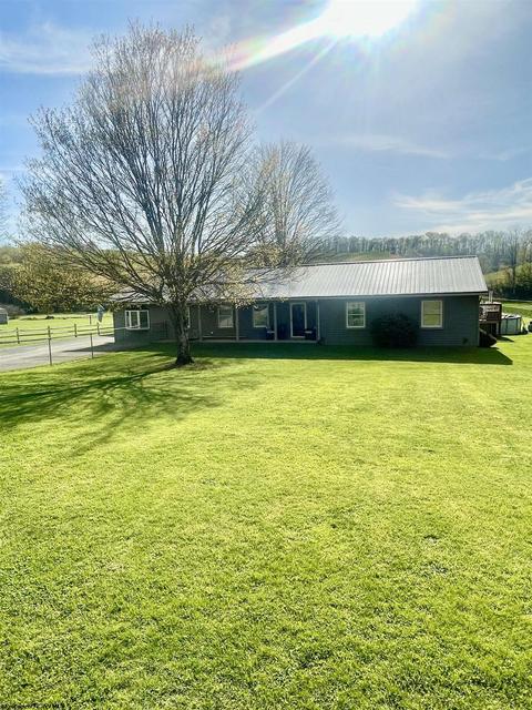 172 Fishing Camp Rd, Buckhannon, WV 26201