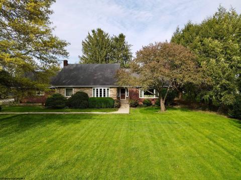 1 Coleman Pl, Buckhannon, WV 26201