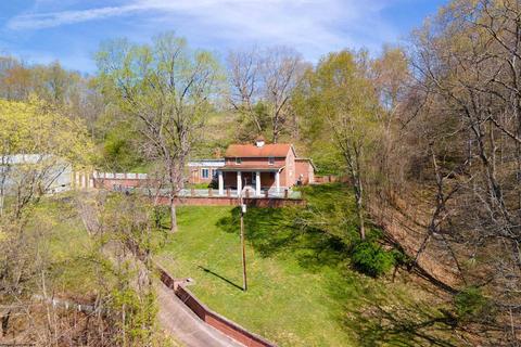 3798 Lazzelle Union Rd, Morgantown, WV 26501