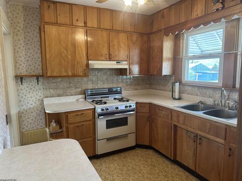 200 Beech Ave, Philippi, WV 26416 photo 6