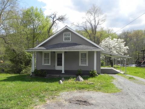 1571 Fairmont Rd, Morgantown, WV 26501