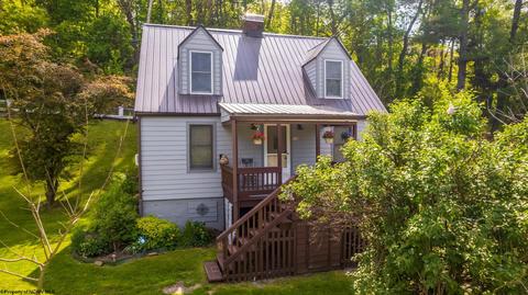305 Huntington Ave, Morgantown, WV 26501