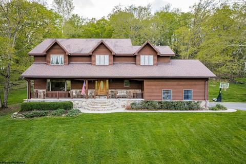 6005 Woodlands Bluff Rd, Morgantown, WV 26508