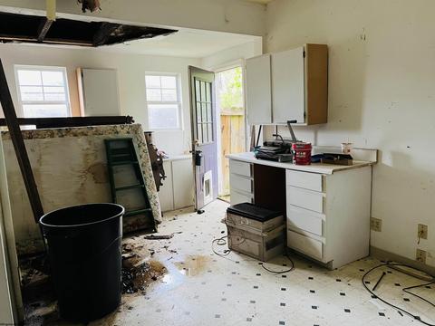 605 E Main St, Mannington, WV 26582 photo 16