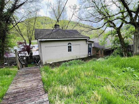 605 E Main St, Mannington, WV 26582 photo 19