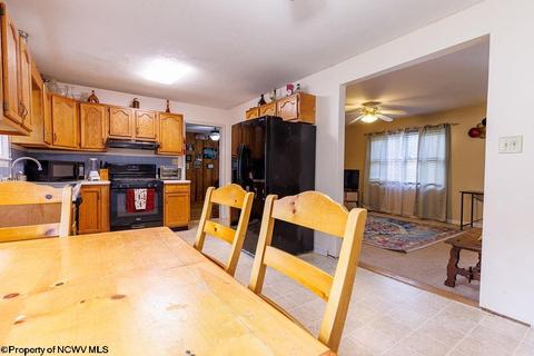 232 Front St, Lost Creek, WV 26385 photo 5