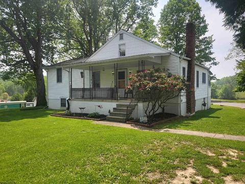 27 Burnt Cabin Rd, Fairmont, WV 26554