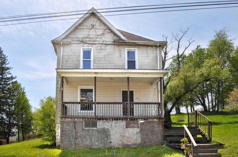 134 Skemp Ave, Morgantown, WV 26505