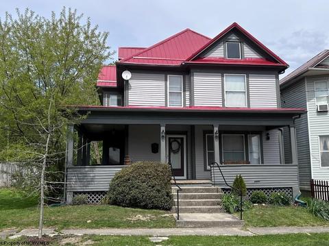 34 Vine St, Elkins, WV 26241