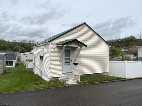 410 12 Tuna St, Clarksburg, WV 26301