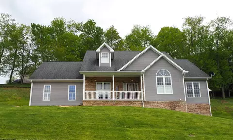 104 Oakwood Cir, Bridgeport, WV 26330