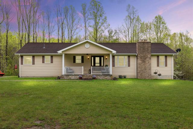 159 Riggs Ln, Buckhannon, WV 26201