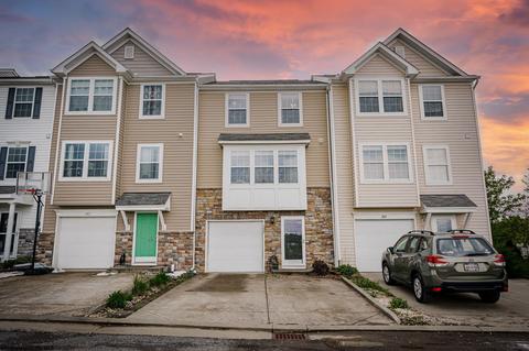 199 Birds Eye View Dr, Morgantown, WV 26501