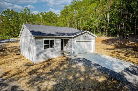 2209 Stewartstown Rd, Morgantown, WV 26508