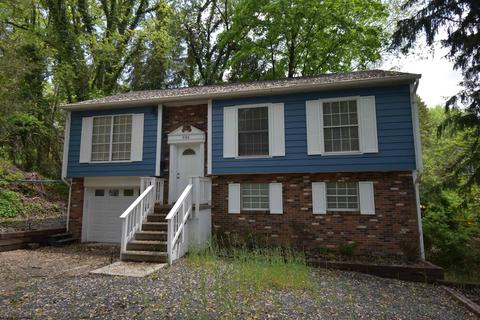 936 Weaver St, Morgantown, WV 26505