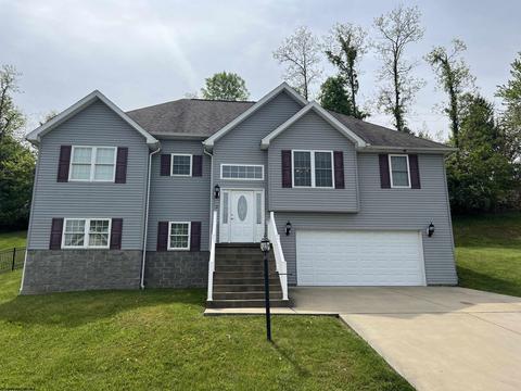 2 Eastern Trl, Morgantown, WV 26508