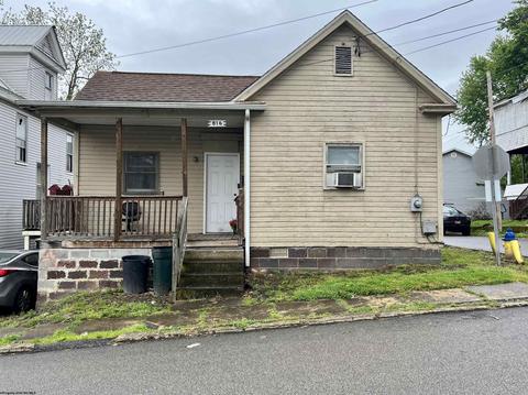 816 Emerson St, Fairmont, WV 26554
