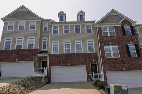 428 St Andrews Dr, Morgantown, WV 26508