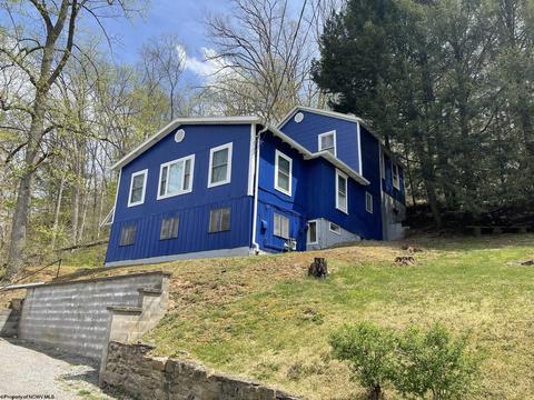 1774 Lake Floyd Cir, Salem, WV 26426