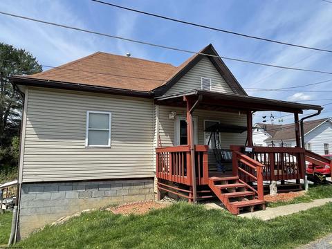 111 Hess Ave, Fairmont, WV 26554