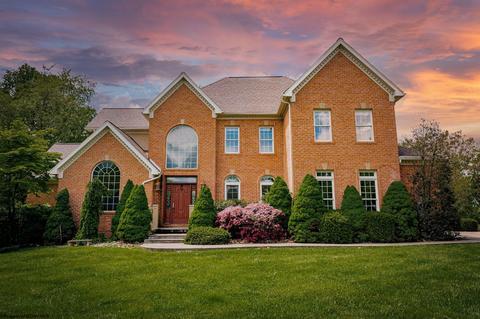 111 Summit Overlook Dr, Morgantown, WV 26508