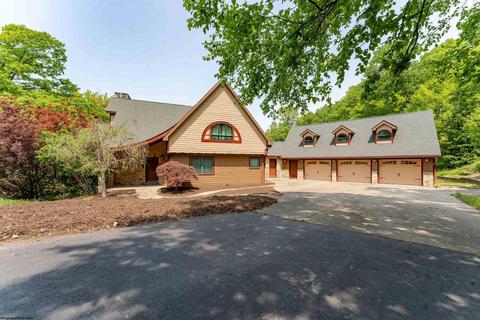 9 Iroquois Way, Morgantown, WV 26508