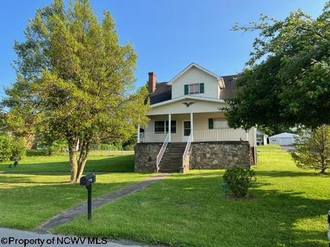 122 Meadowlane Ave, Fairmont, WV 26554