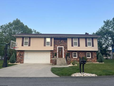 1286 Crestwood Dr, Morgantown, WV 26505