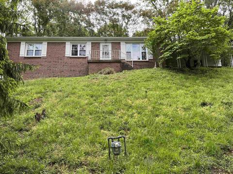 359 Sanford St, Morgantown, WV 26501