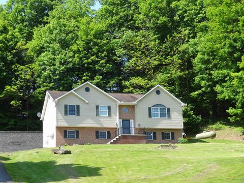 32 Rocky Top Ln, Morgantown, WV 26508