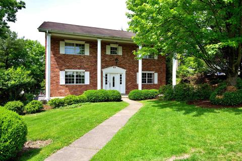 125 Village Dr, Bridgeport, WV 26330