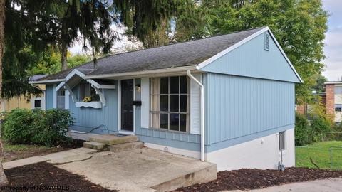 445 Lawnview Dr, Morgantown, WV 26505