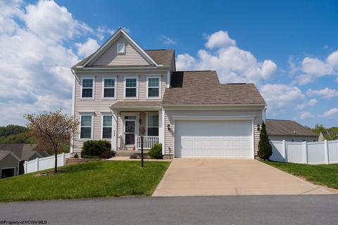 229 Meadow Ponds Ln, Maidsville, WV 26541