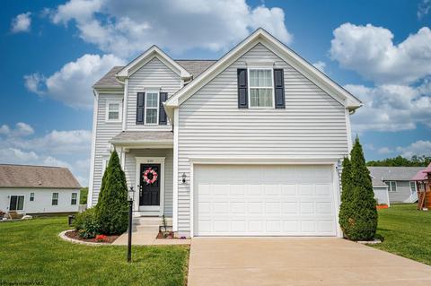 231 Meadow Ponds Ln, Maidsville, WV 26541