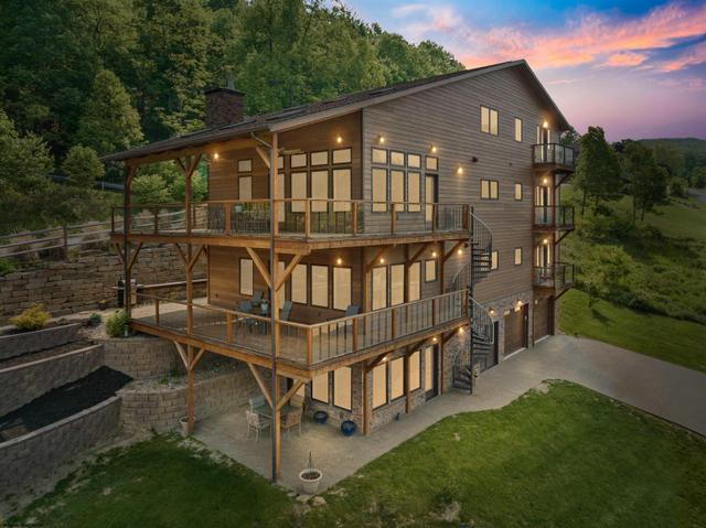 88 Garlow Dr, Morgantown, WV 26508