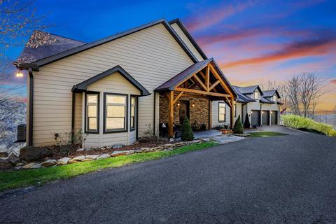 105 Black Bear Ln, Morgantown, WV 26508