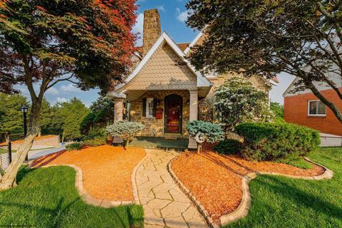1312 Peacock Ln, Fairmont, WV 26554