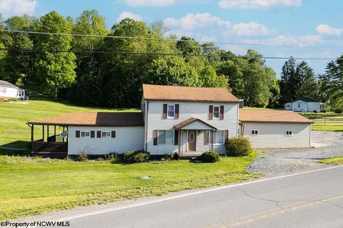 2819 Birds Creek Rd, Tunnelton, WV 26444