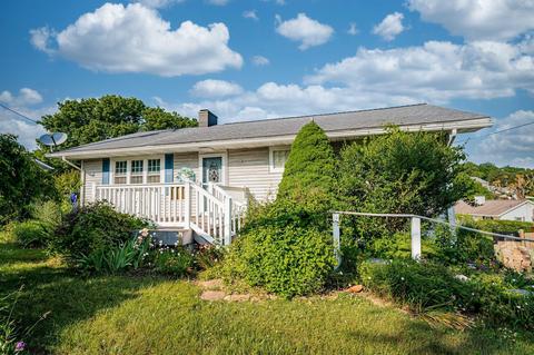 3444 Collins Ferry Rd, Morgantown, WV 26505