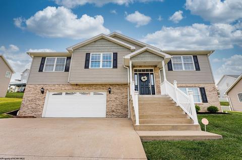 1084 Autumn Ave, Morgantown, WV 26508