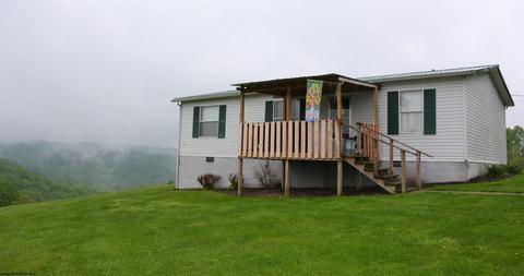 2791 Mt Carmel Rd, Buckhannon, WV 26201