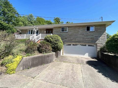 395 Fleming Way, Shinnston, WV 26431